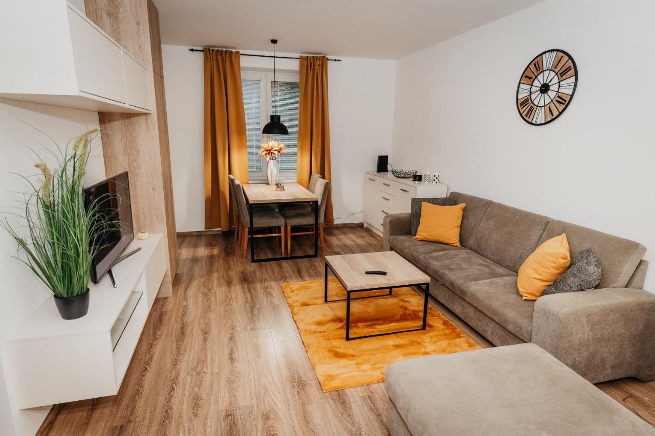 Old Town City Center Apartment 2 - Private Parking Included Кошице Экстерьер фото