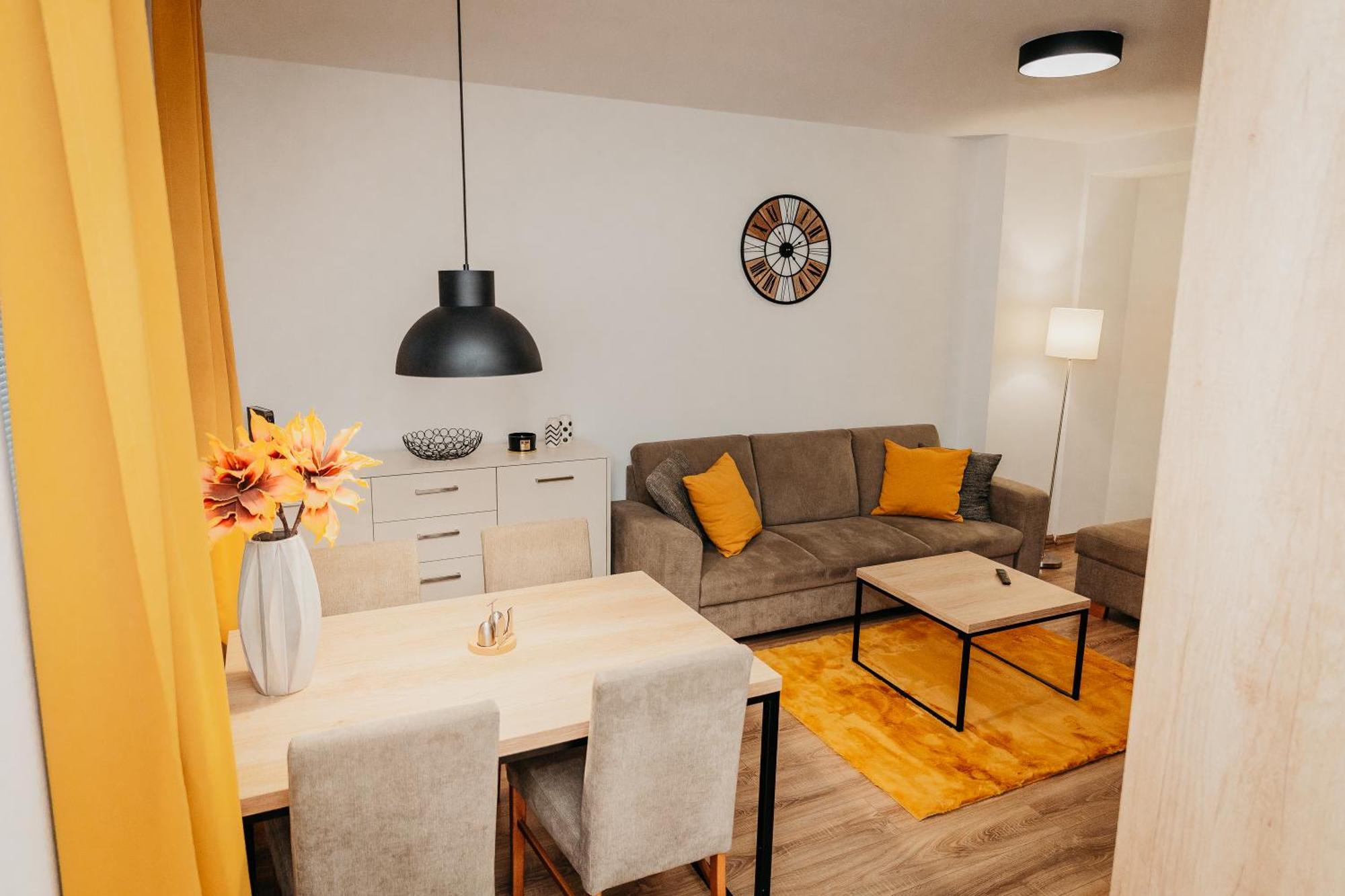 Old Town City Center Apartment 2 - Private Parking Included Кошице Экстерьер фото